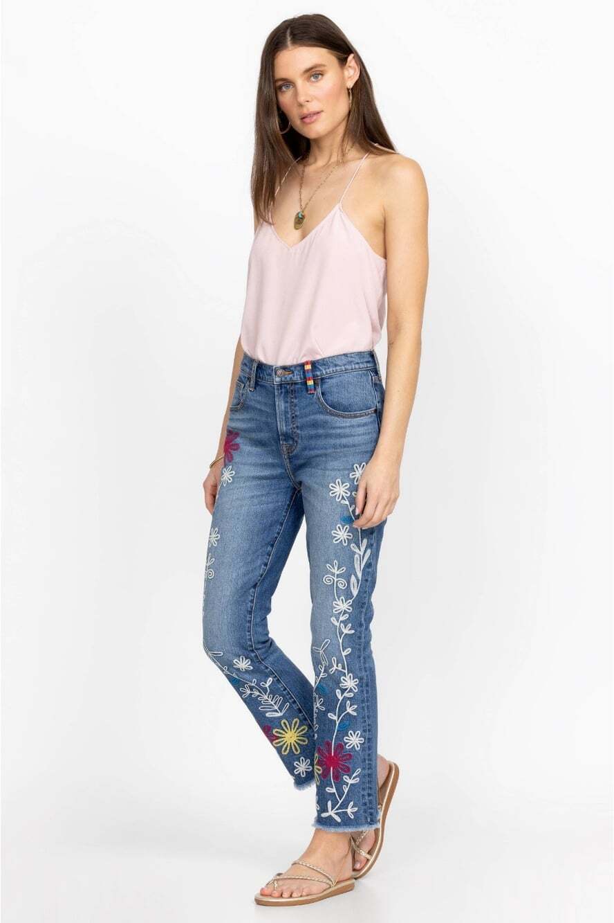 JOHNNY WAS Ryan Cropped Baby Boot Jean Size 27 Blue Floral Embroidered Bohemian